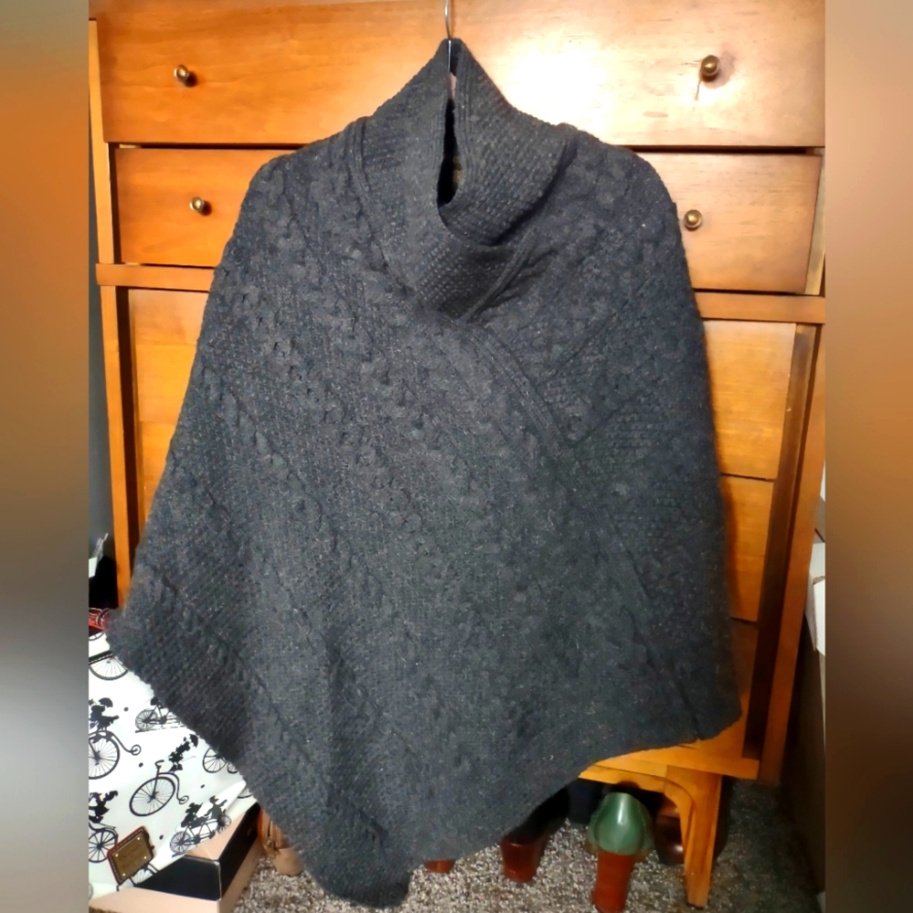 Wool Aran knit poncho